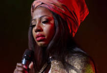 Kelly Khumalo breathes fire after missing a flight, South Africa shows her the middle finger, video goes viral (WATCH)