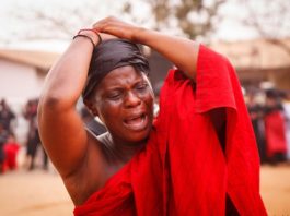 Missing Woman Finally Found Only to Collapse and Die in Family's Arms Outside Mfuleni Police Station