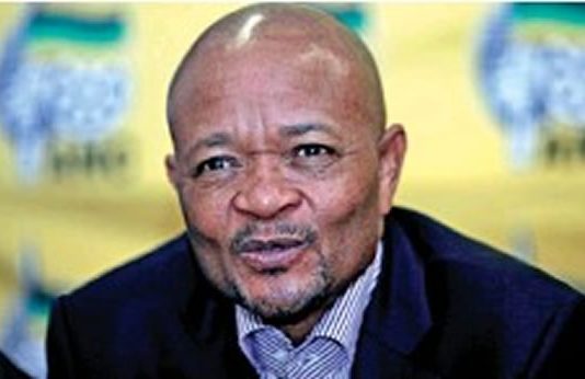 Senzo Mchunu Launches Legal Action Against KZN Police Over “Intimidation” Raid at His Home
