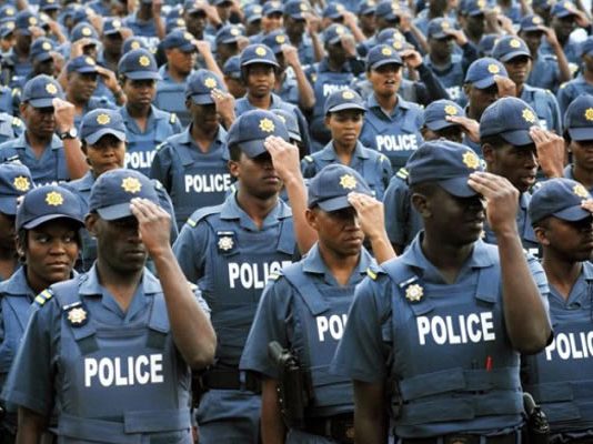 SAPS Salaries: This is what South African police officers earn per month…. on top of R21,000 danger allowance