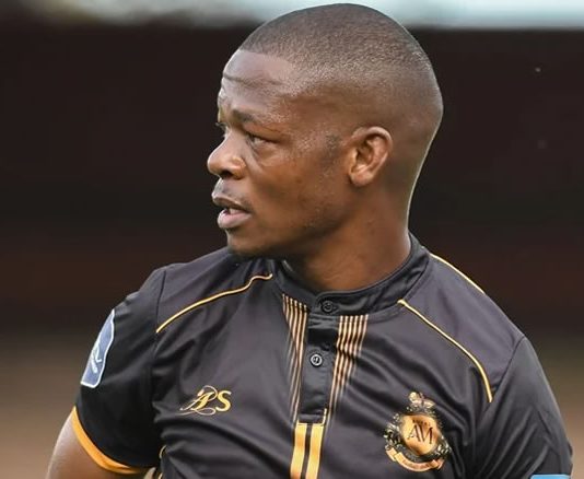 Royal AM striker Ndumiso Mabena sues Mam'Mkhize over unpaid salary – Exposes clubs secrets