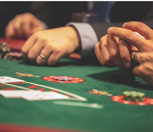 What Makes Online Gambling So Appealing to Celebrities?