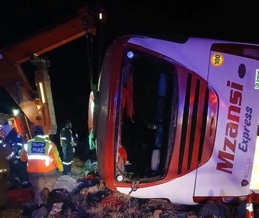Mzansi Express bus accident kills 10 people on the spot in Limpopo: Driver was new and unfamiliar with the route