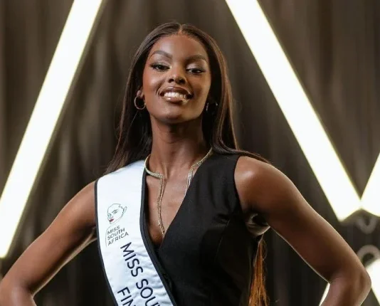 Miss SA contestant Chidimma Adetshina now in trouble, Home Affairs Minister Leon Schreiber issues statement