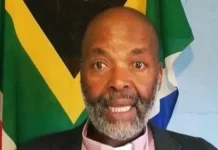 'Holly Oxygen' Comedian Mfundisi Ntshebe dies after asking for headache tablets and water