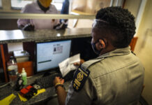 Beitbridge immigration officer arrested, caught receiving bribes from illegal foreigners… had collected R3100 from 6 'clients'