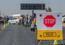 SA's roadblocks intensify in new crackdown: Police are impounding your car if it has these defects (incl cracked screens)