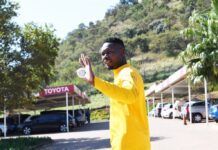 Former Kaizer Chiefs and Bafana defender Molomowandau Mathoho to lose his VW Polo car as bank nails him in court