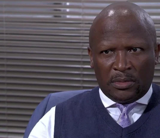 Shocking secrets and baby daddy drama unfold as Skeem Saam' star Mr Kgomo sees flames