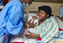 13-year-old girl gives birth on Christmas day after having tlof tlof with a Maths guru (28), Aunt explains how they met