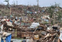 Cyclone Chido has already killed 9 people and seriously injured over 250 others, 15,000 houses left without electricity (PICS & VIDEO)