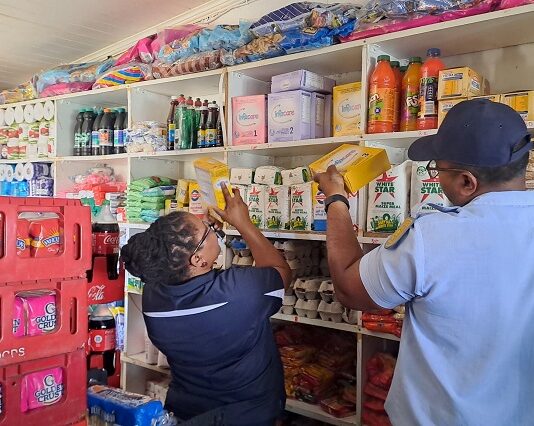 Municipality Accused of Prioritising Foreign-Owned Spaza Shops as South Africans Register on Behalf of Foreigners