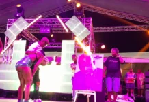 Sexy-dressed Babes Wodumo breaks down in tears… I'm not dating him, he is gay (WATCH VIDEO)