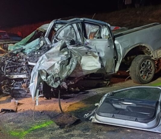Another Eastern Cape horror accident kills 11 people on the spot in taxi and Ford ranger head-on collision