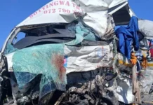 Deadly Taxi and Mazda CX-5 SUV head-on accident kills 15 people including all family members along N9 in Eastern Cape