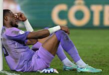 Kaizer Chiefs Target Nwabali Suffers Double Tragedy, Mourns Mother After Father's Death