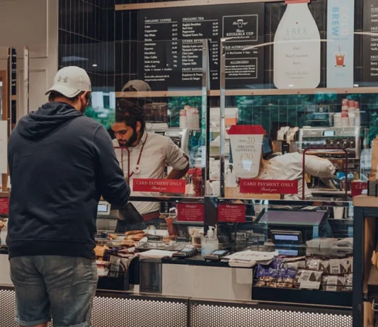 Large international fast-food franchise with over 12,500 employees opens business in South Africa!