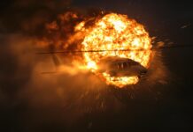 Passenger plane and military helicopter collide mid-air and plunge into a river, 19 dead bodies recovered so far (VIDEO)