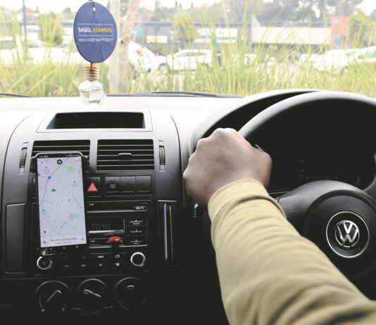 No-nonsense e-hailing driver shoots passengers, kills 1 and seriously injures another