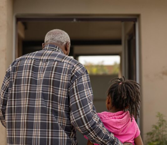Video of 61-year-old Daveyton madala being caught red-handed having tlof tlof with a 5-year-old girl goes viral