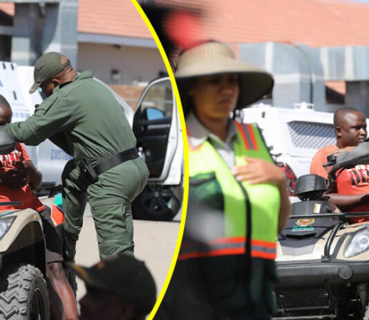 This man is helping illegal foreigners at Beitbridge border post to jump the border and get into South Africa for only R300 per person