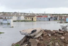 Cold weather, heavy rains and floods hit South Africa this week, again