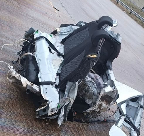 VW Polo Snaps in Two after crashing into a light pole – Driver Miraculously Unhurt!