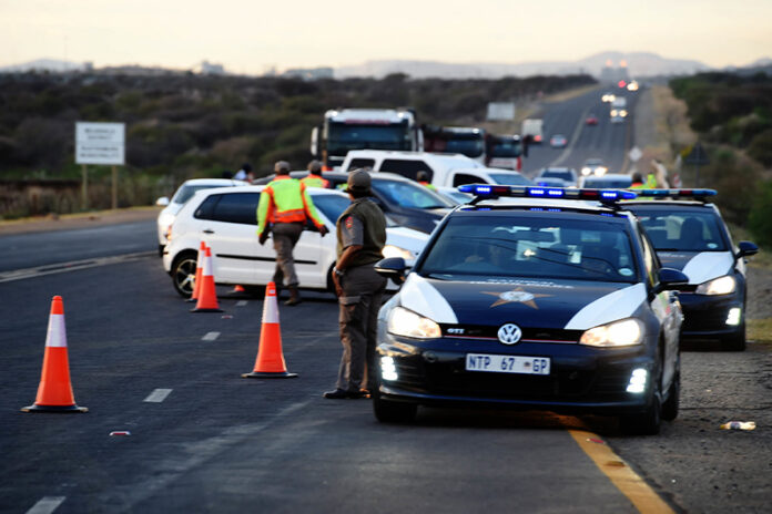 Traffic-officers_Road-block