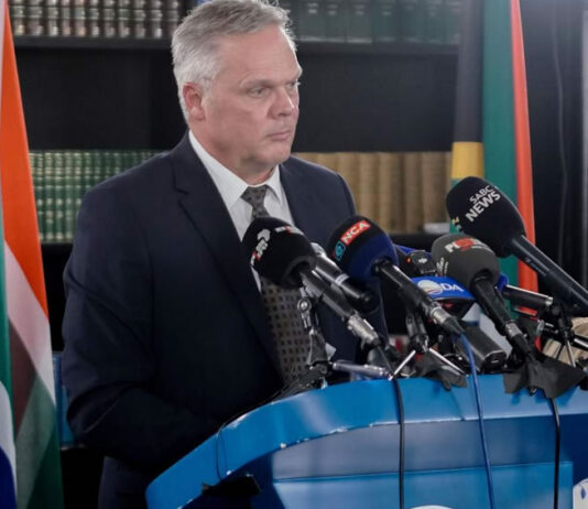 EXCLUSIVE: ‘I Inherited A Mess!’ – Minister Willie Aucamp Saves Thousands Of Jobs In Explosive Reversal Of Controversial Fishing Decision