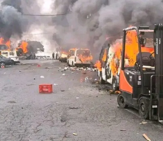 NO to Foreign King! – Cars torched and buildings razed as protests over ‘Nigerian coronation’ turn violent in KuGompo City