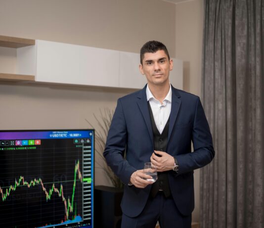 What South African Traders Should Compare Before Choosing an Online Broker