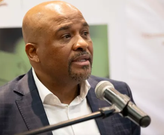 R4.9 MILLION! The ‘Secret’ Salary That Makes the Secretary to Parliament Richer Than the President