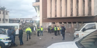 Early Morning Swoop: Durban Police Launch Massive Raid on Hijacked Building Used as Major Drug Hub!
