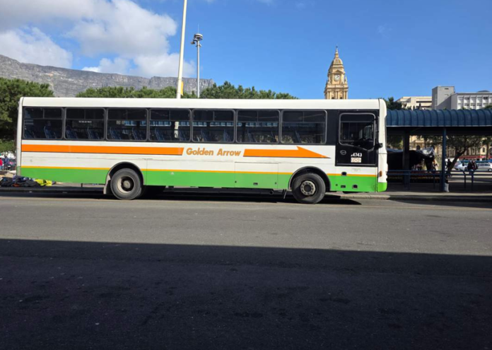 Golden-arrow-bus