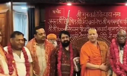 Jacob Zuma Caught Red-Handed in India With Fugitive Ajay Gupta – Zuma’s Shocking Temple Visit With Ajay Gupta Exposed as He Vows to Retake South Africa by Force!