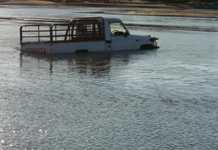Farm worker kidnapped as armed suspects abandon R700 000 bakkie in Limpopo River
