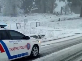 "Stay Indoors": Two Killed In Fatal Crash As Record Snow And Bitter Cold Grip South Africa