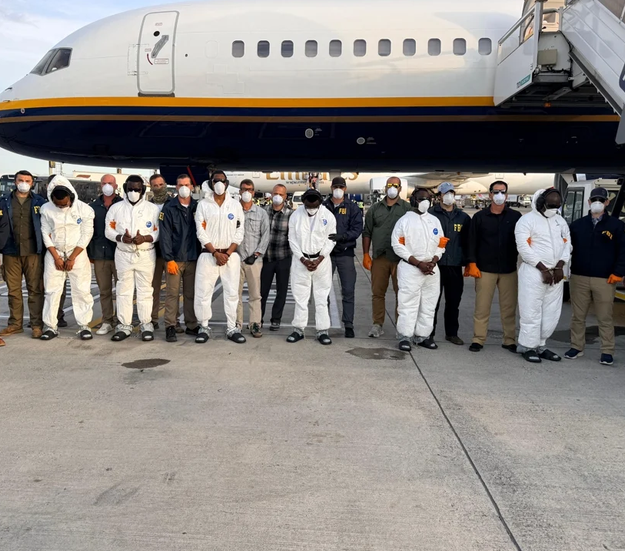 6 Nigerians extradicted