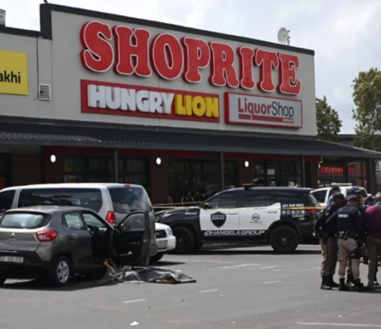 Man shot dead in front of shoppers at Avonwood Square Mall