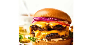 Woman Spends Five Days in Hospital After Swallowing Needle in Burger, Then Loses Legal Battle and Must Pay Restaurant’s Costs